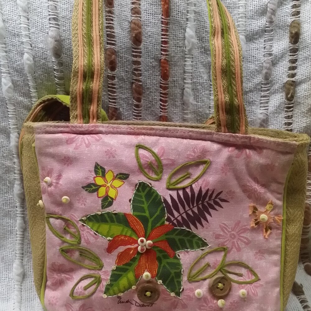 Vintage 1960s embroiled purse